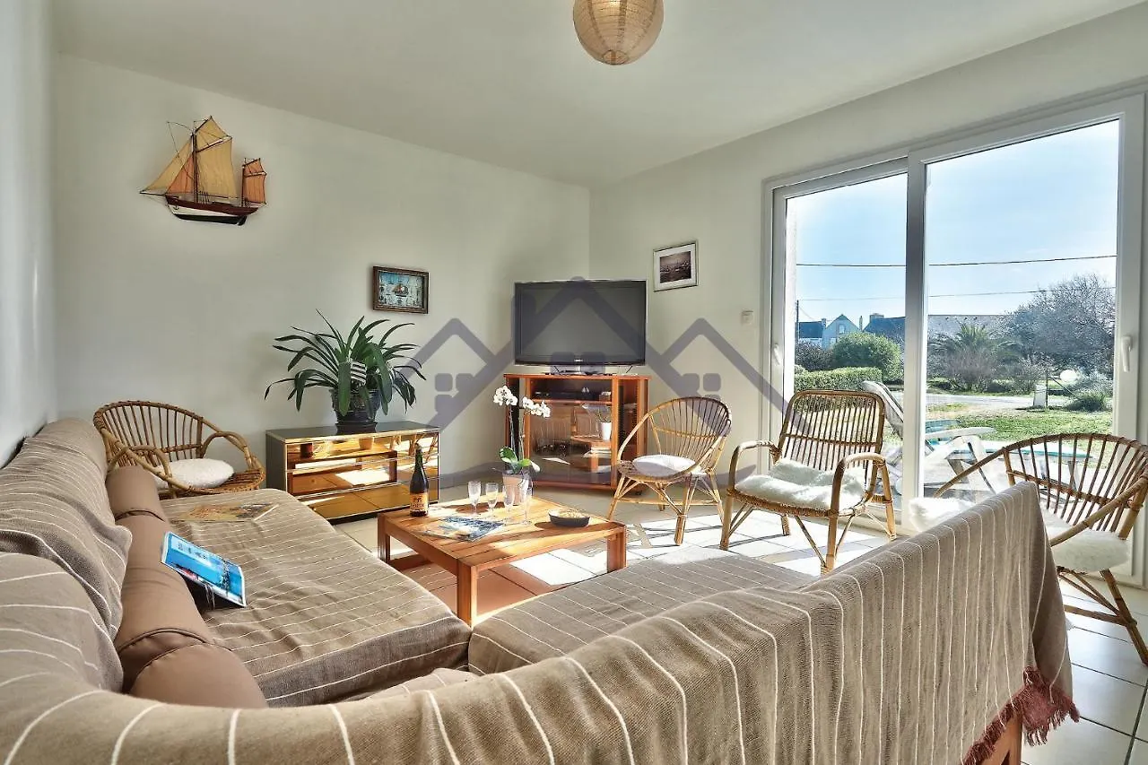 Ti Marjan: Seaside Retreat with Wi-Fi and Pet-Friendly Garden Villa Guilvinec 0*,  France