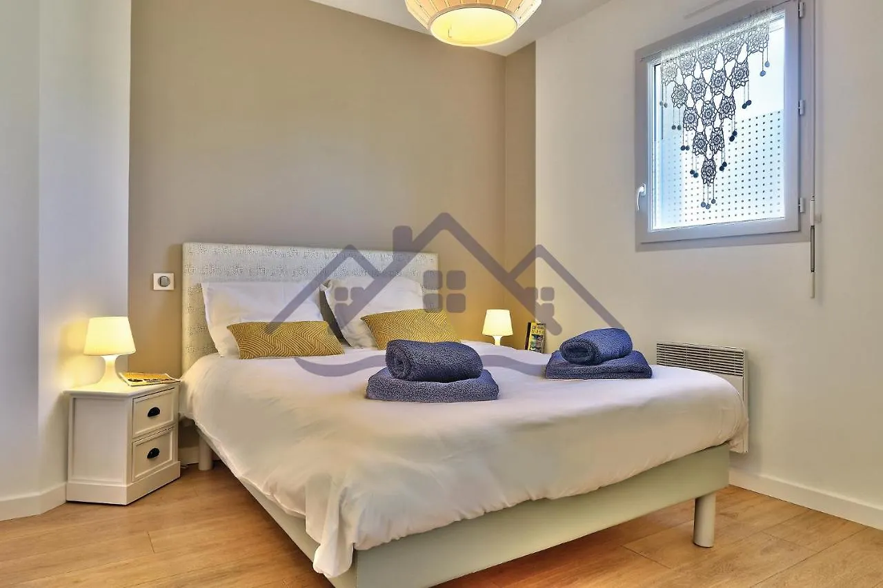 Ti Marjan: Seaside Retreat with Wi-Fi and Pet-Friendly Garden Villa Guilvinec Holiday home